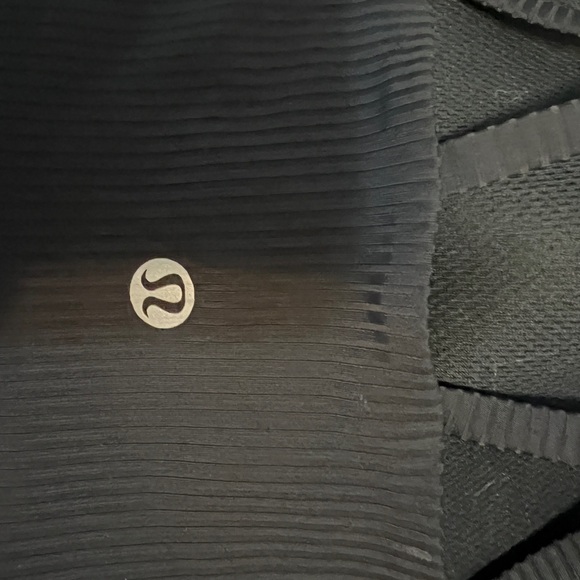 Lululemon like a cloud bra ribbed - Picture 2 of 2